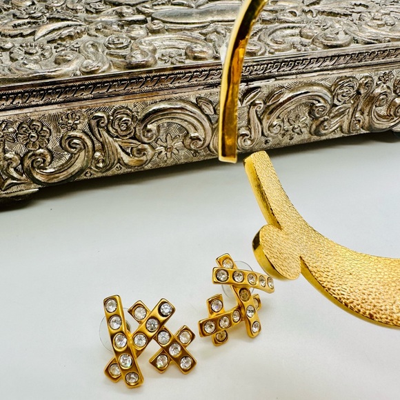 Vintage Modernist Crystal Bracelet & NWT Rhinestone Earrings - Picture 5 of 14